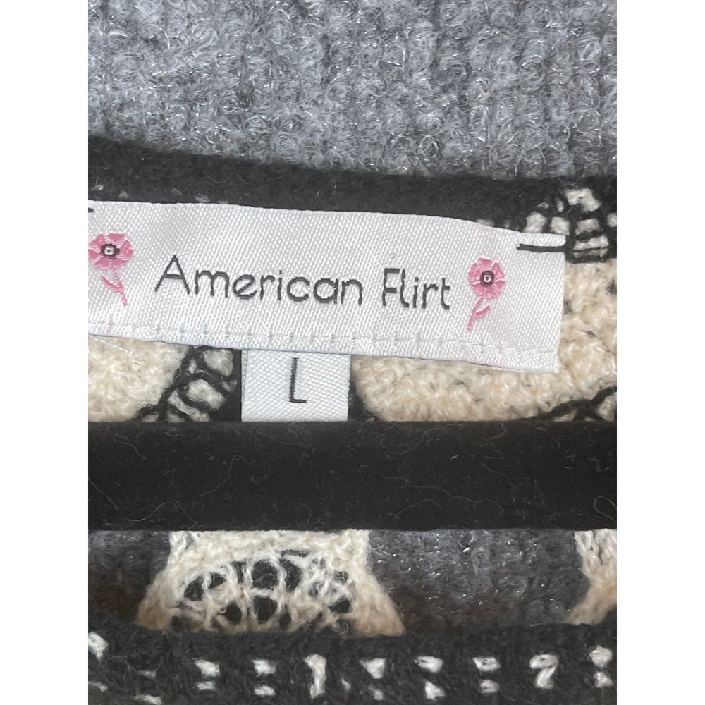 American Flirt Crochet Top Womens Large Black White Excellent Floral Long Sleeve - Picture 4 of 12